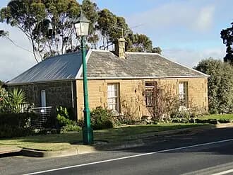 Ceres to Melbourne Airport (MEL) | Reliable Airport Transfer
