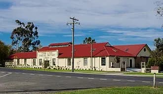 Cora Lynn to Melbourne Airport (MEL) | Reliable Airport Transfer