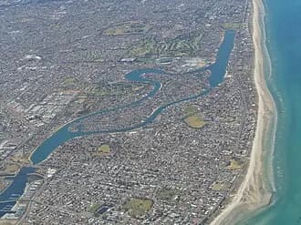 West Lakes to Adelaide Airport (ADL) | Reliable Airport Transfer