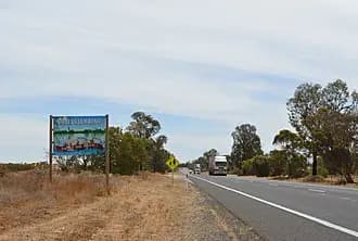 Cullulleraine to Melbourne Airport (MEL) | Reliable Airport Transfer