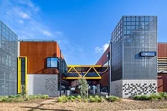 Cobblebank to Melbourne Airport (MEL) | Reliable Airport Transfer