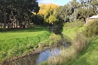 Hadfield to Melbourne Airport (MEL) | Reliable Airport Transfer
