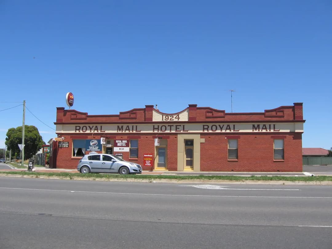 Sebastopol to Melbourne Airport (MEL) | Reliable Airport Transfer
