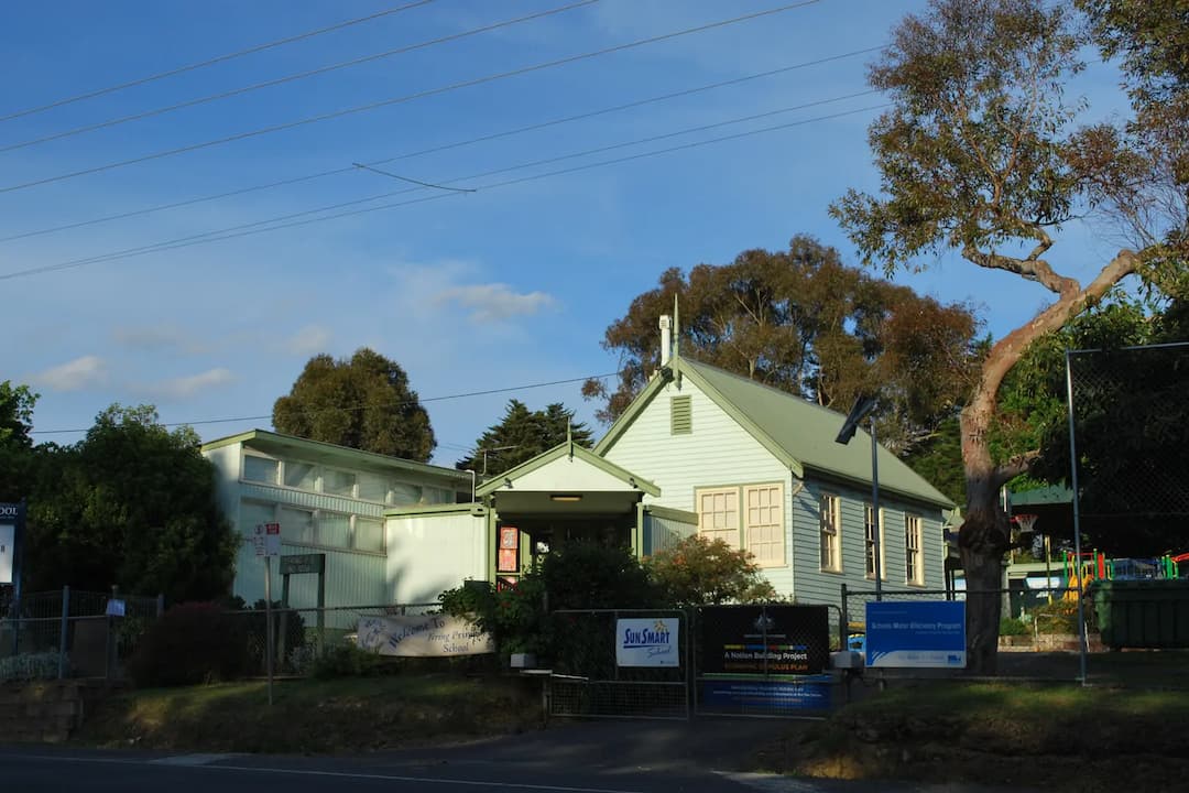 Yering to Melbourne Airport (MEL) | Reliable Airport Transfer
