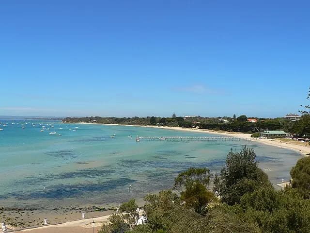 Robertsons Beach to Melbourne Airport (MEL) | Reliable Airport Transfer