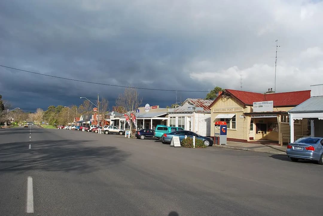 Murroon to Melbourne Airport (MEL) | Reliable Airport Transfer