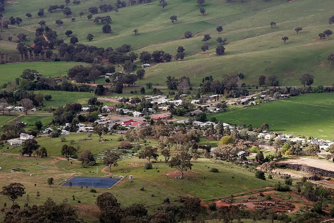 Swifts Creek to Melbourne Airport (MEL) | Reliable Airport Transfer