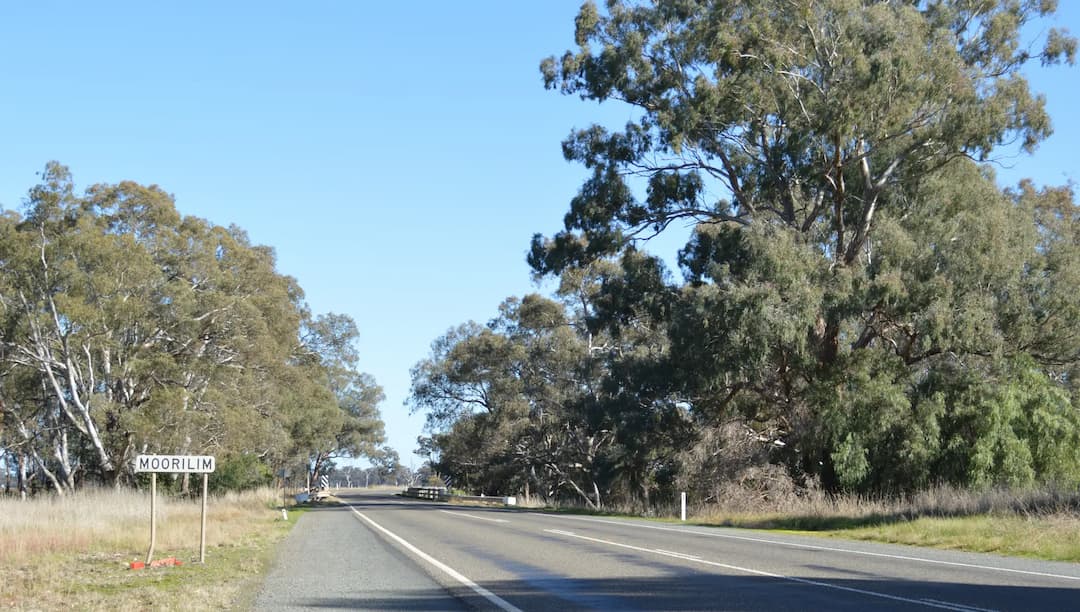 Moorilim to Melbourne Airport (MEL) | Reliable Airport Transfer