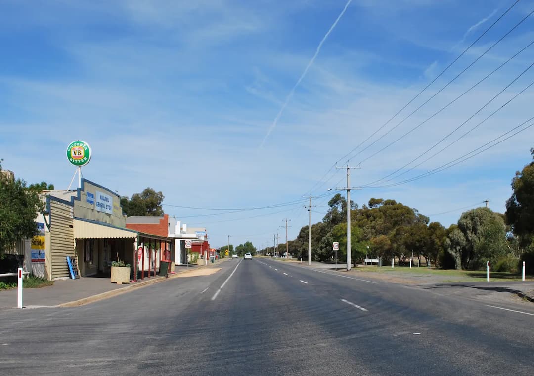 Nullawil to Melbourne Airport (MEL) | Reliable Airport Transfer