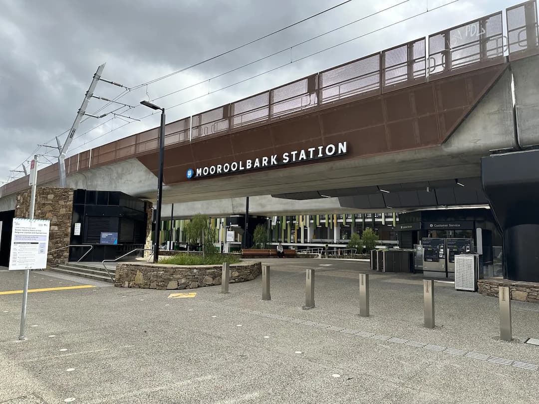 Mooroolbark to Melbourne Airport (MEL) | Reliable Airport Transfer