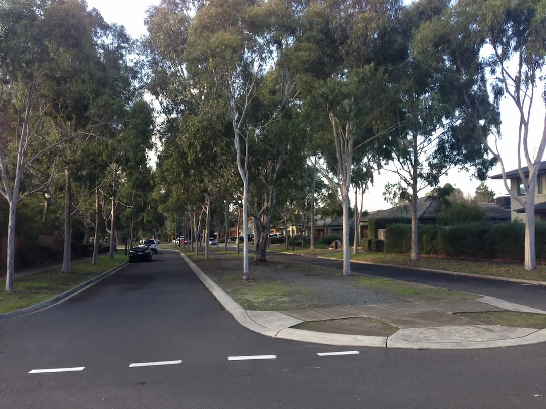 Macleod to Melbourne Airport (MEL) | Reliable Airport Transfer