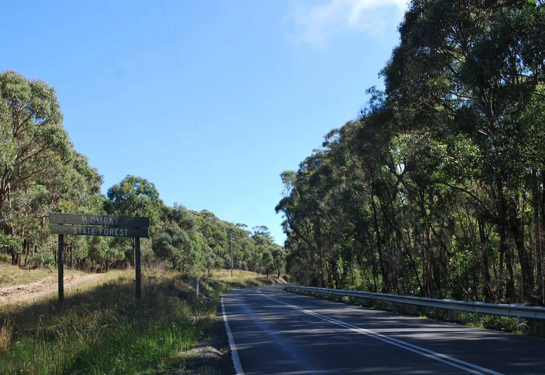 Wombat Creek to Melbourne Airport (MEL) | Reliable Airport Transfer