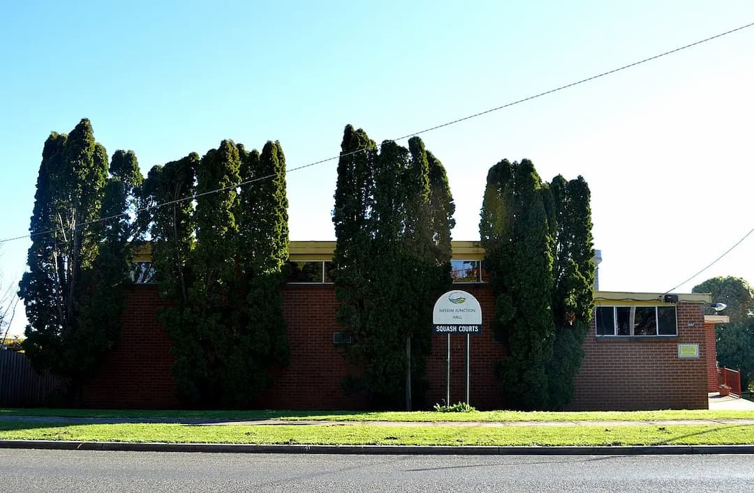 Neerim Junction to Melbourne Airport (MEL) | Reliable Airport Transfer