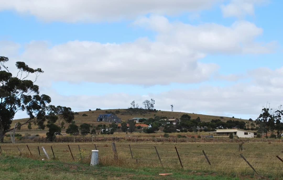 Mount Cottrell to Melbourne Airport (MEL) | Reliable Airport Transfer