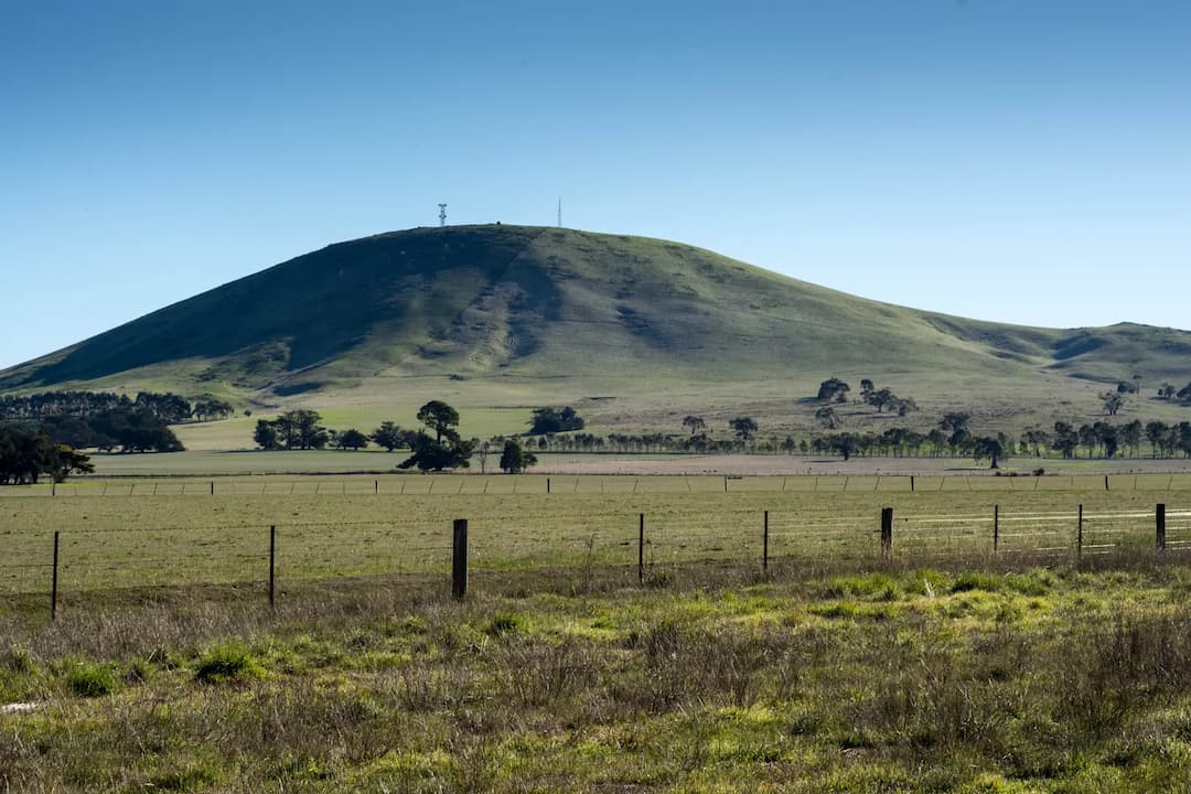 Kooroocheang to Melbourne Airport (MEL) | Reliable Airport Transfer