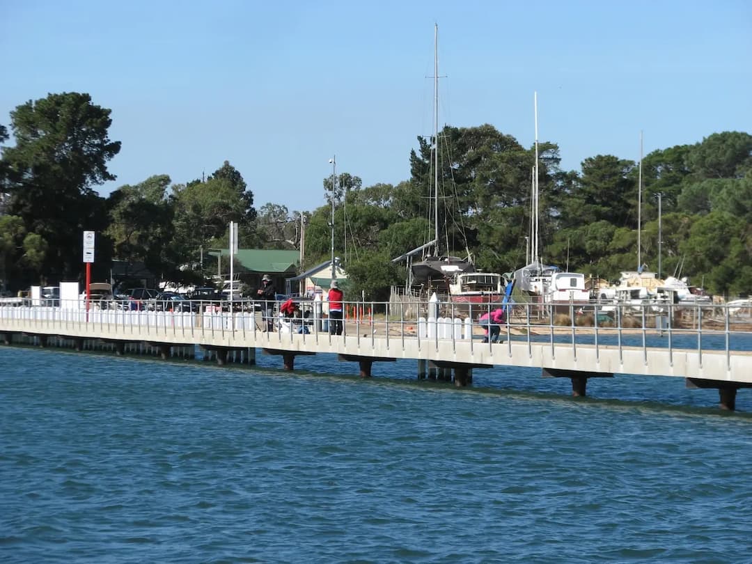 Warneet to Melbourne Airport (MEL) | Reliable Airport Transfer