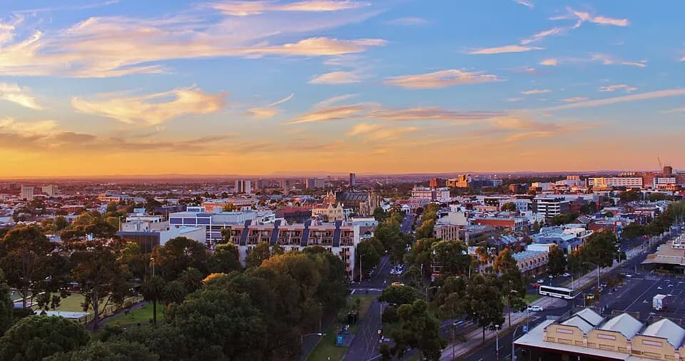 Tamleugh West to Melbourne Airport (MEL) | Reliable Airport Transfer