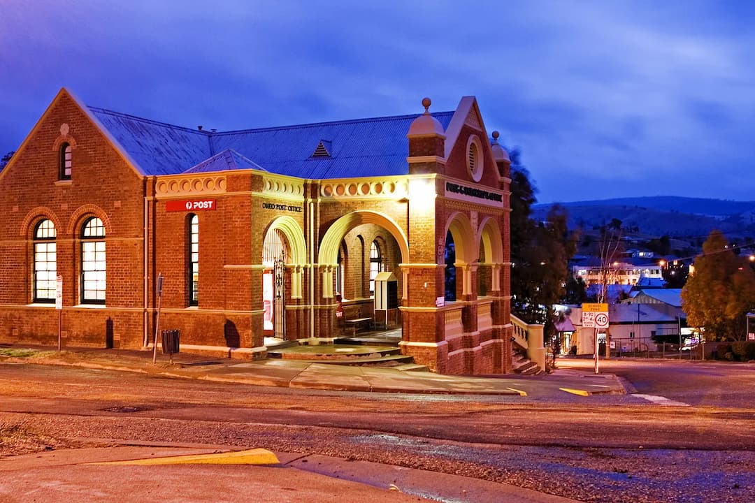 Omeo to Melbourne Airport (MEL) | Reliable Airport Transfer