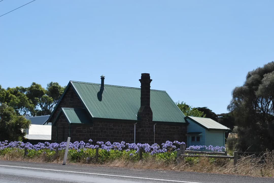 Rosebrook to Melbourne Airport (MEL) | Reliable Airport Transfer