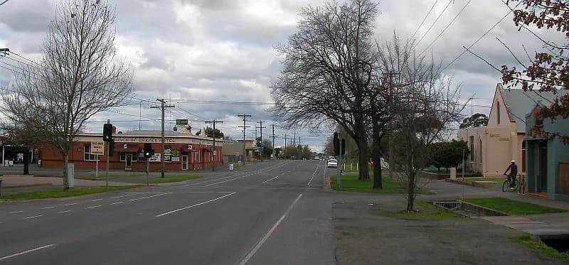 Newington to Melbourne Airport (MEL) | Reliable Airport Transfer