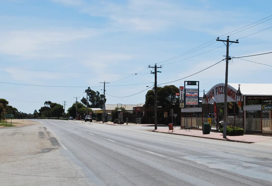 Nyah to Melbourne Airport (MEL) | Reliable Airport Transfer
