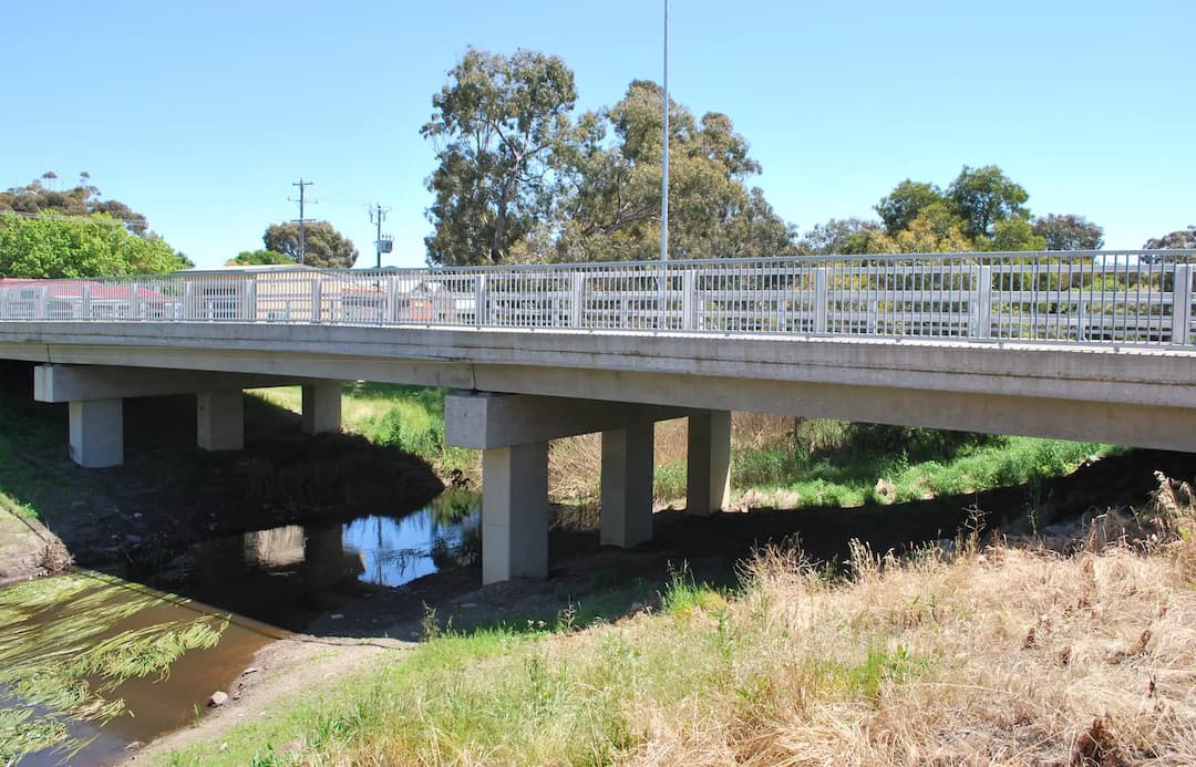 Emu Creek to Melbourne Airport (MEL) | Reliable Airport Transfer