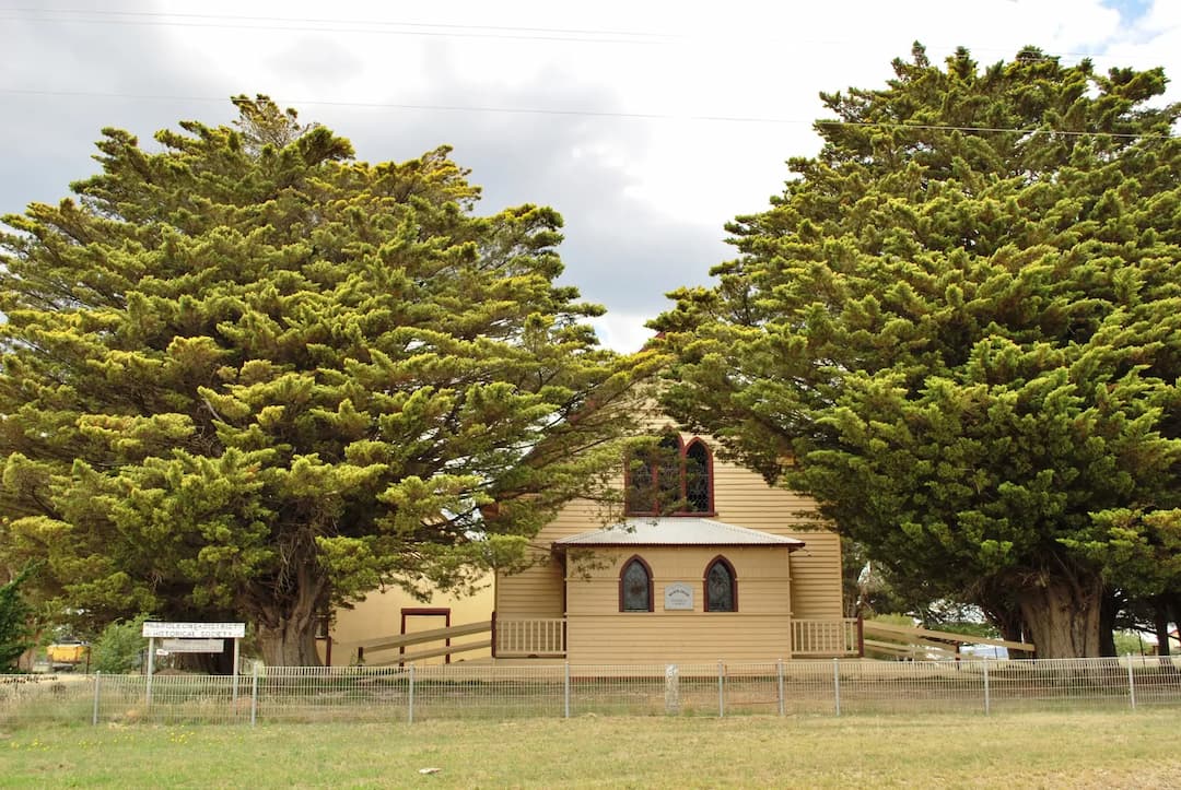 Napoleons to Melbourne Airport (MEL) | Reliable Airport Transfer