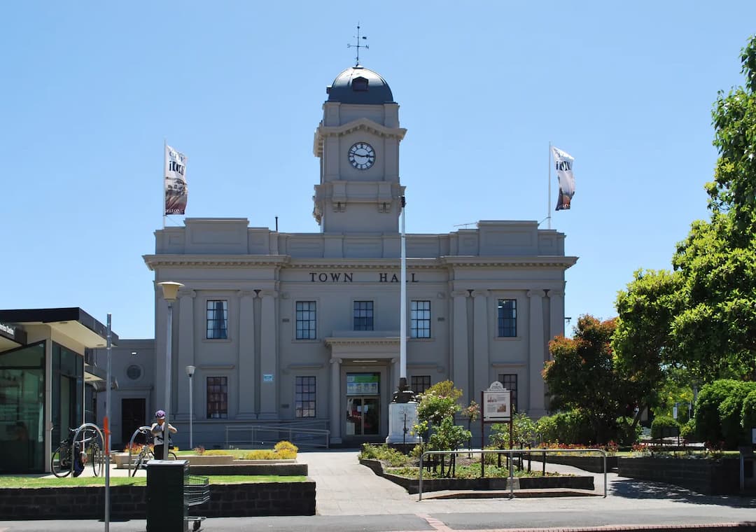 Geelong West to Melbourne Airport (MEL) | Reliable Airport Transfer