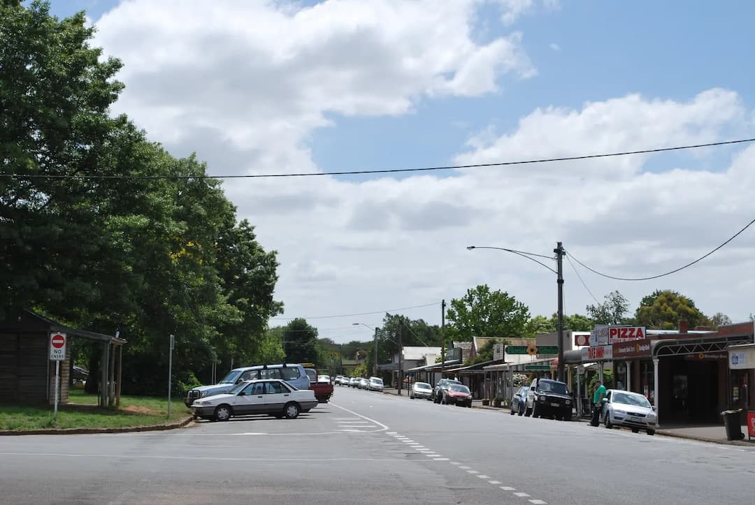 Lancefield to Melbourne Airport (MEL) | Reliable Airport Transfer