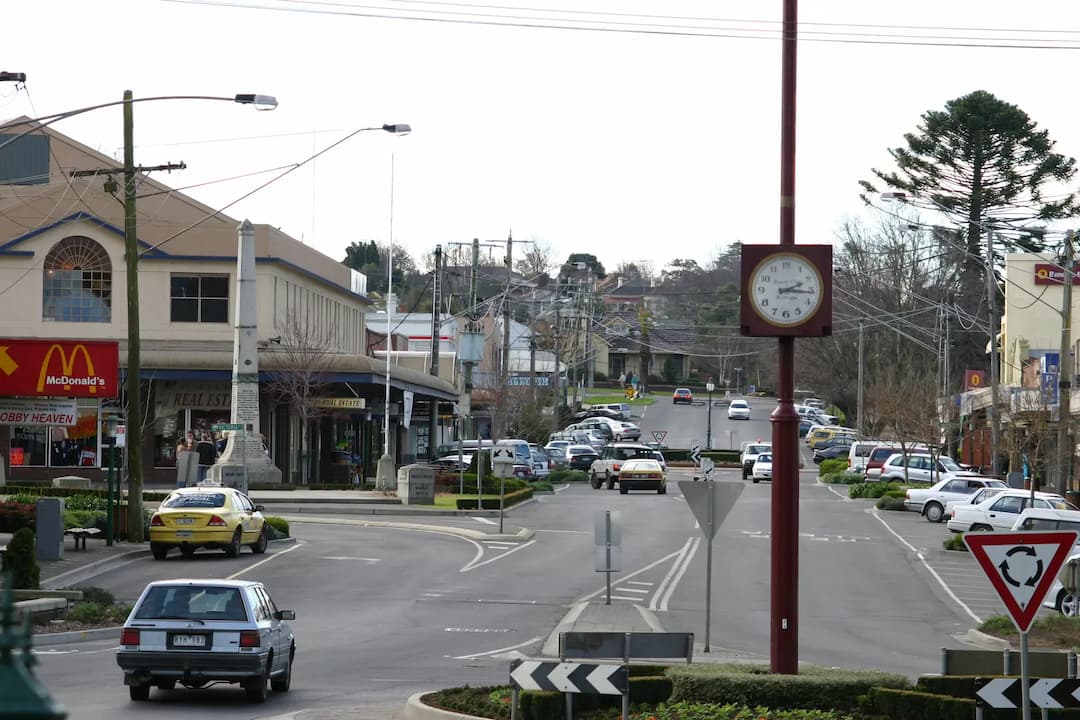 Warragul West to Melbourne Airport (MEL) | Reliable Airport Transfer
