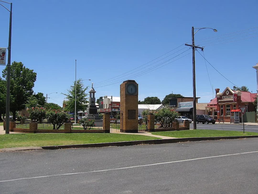 Nagambie to Melbourne Airport (MEL) | Reliable Airport Transfer