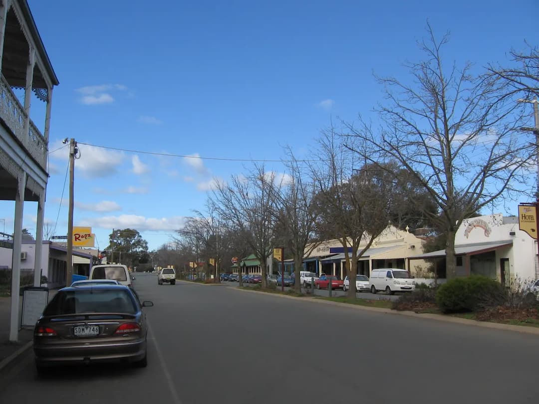 Violet Town to Melbourne Airport (MEL) | Reliable Airport Transfer