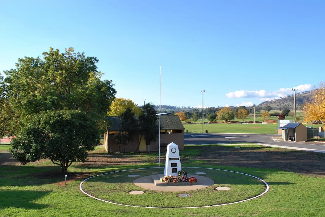 Tangambalanga to Melbourne Airport (MEL) | Reliable Airport Transfer