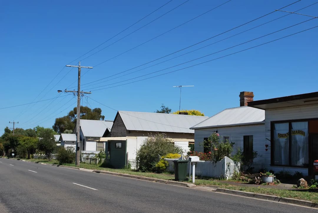 Swan Marsh to Melbourne Airport (MEL) | Reliable Airport Transfer