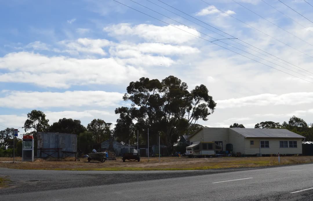 Toolondo to Melbourne Airport (MEL) | Reliable Airport Transfer