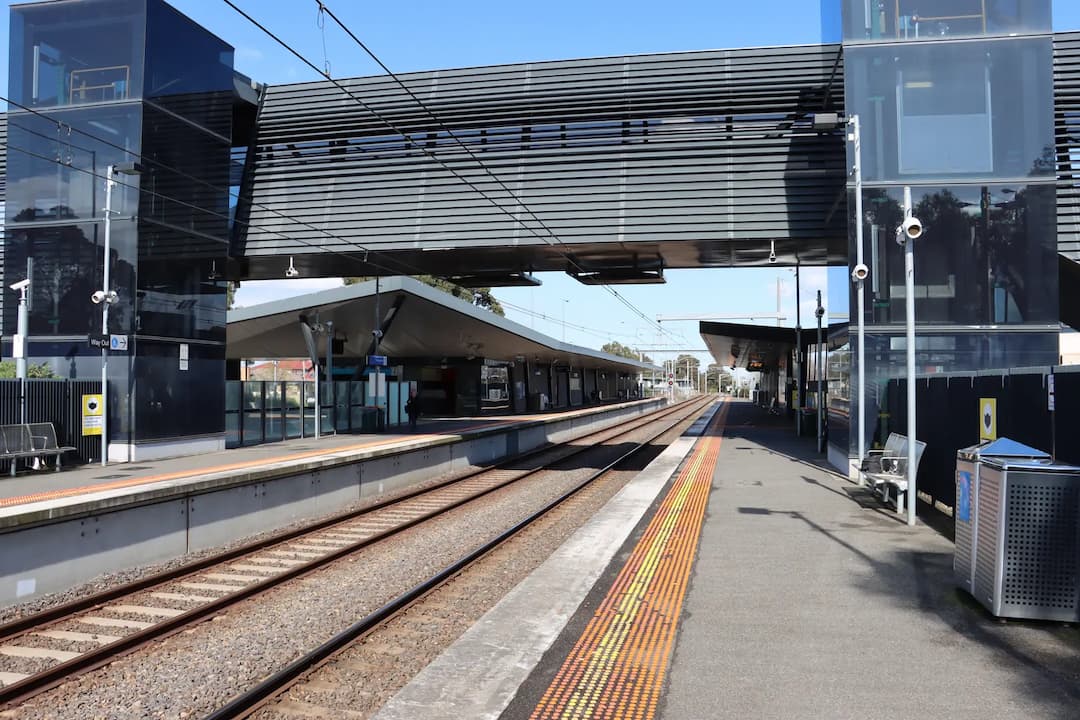 Thomastown to Melbourne Airport (MEL) | Reliable Airport Transfer