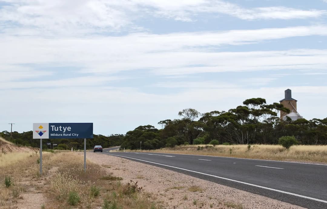 Tutye to Melbourne Airport (MEL) | Reliable Airport Transfer