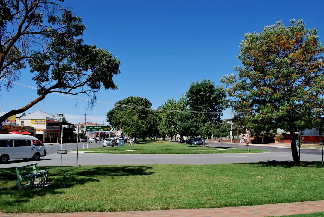 Killingworth to Melbourne Airport (MEL) | Reliable Airport Transfer