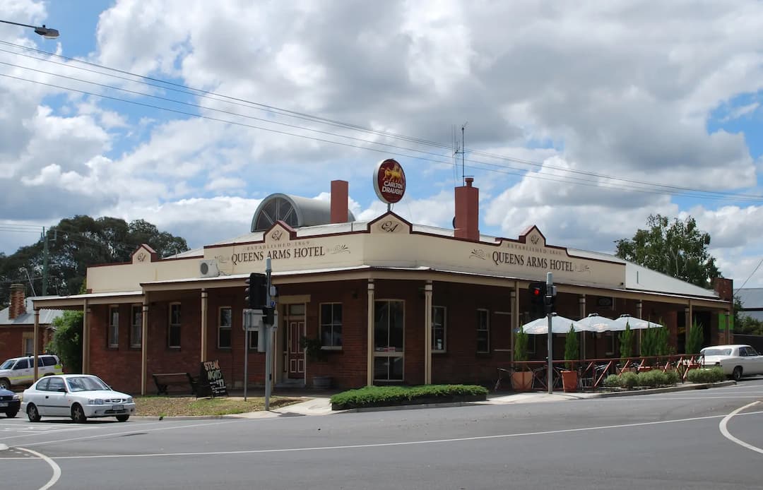 Quarry Hill to Melbourne Airport (MEL) | Reliable Airport Transfer