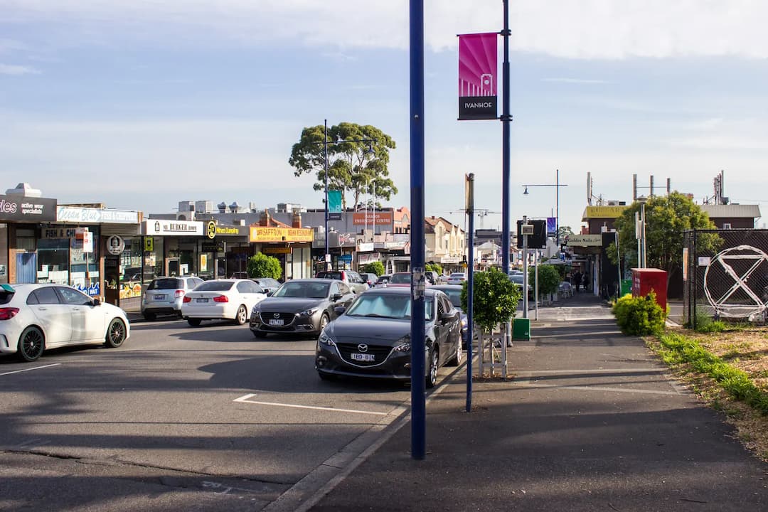 Ivanhoe to Melbourne Airport (MEL) | Reliable Airport Transfer