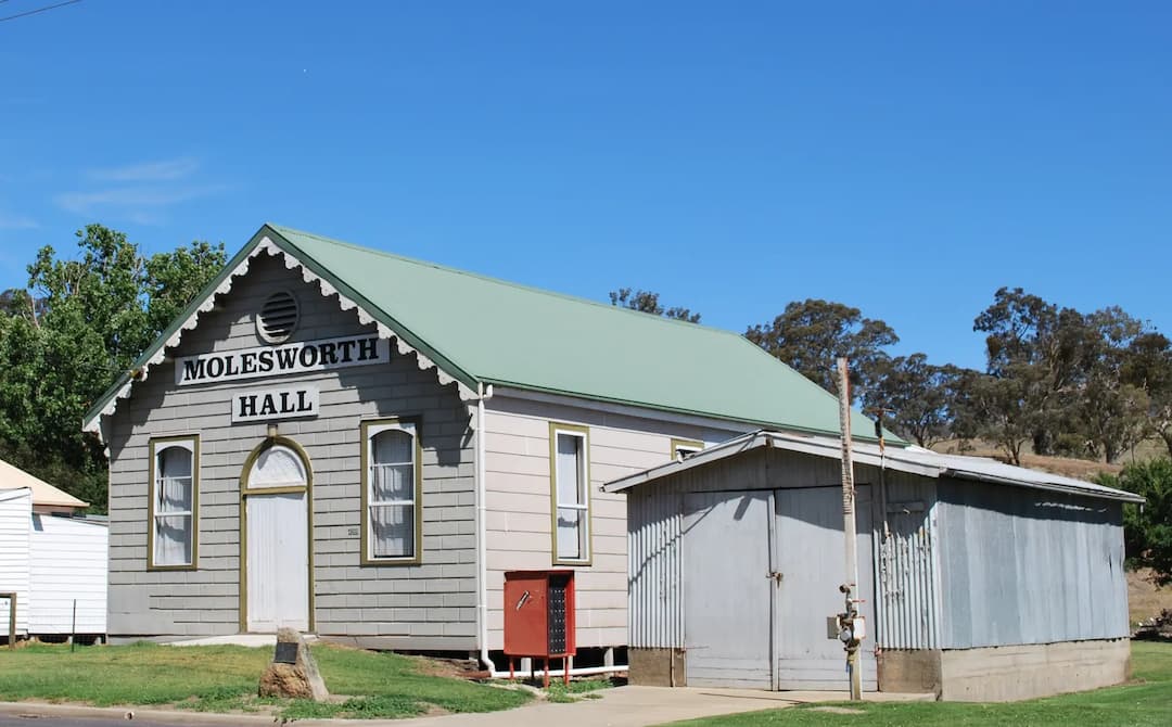 Molesworth to Melbourne Airport (MEL) | Reliable Airport Transfer