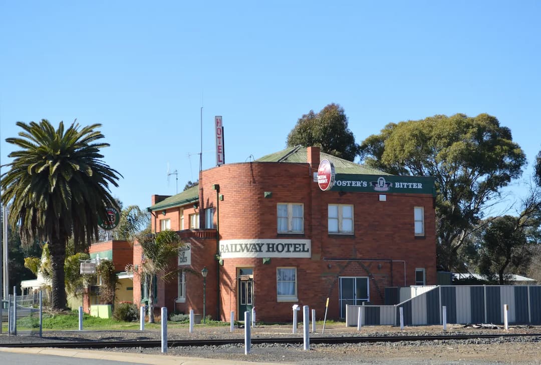 Murchison East to Melbourne Airport (MEL) | Reliable Airport Transfer