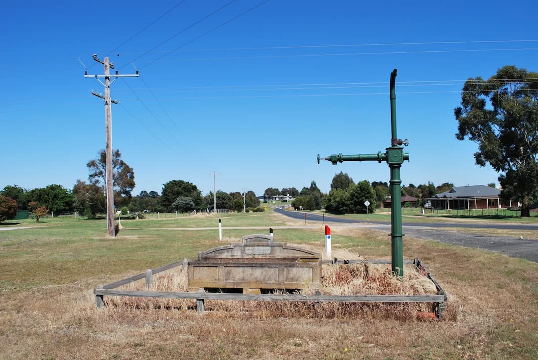 Haddon to Melbourne Airport (MEL) | Reliable Airport Transfer