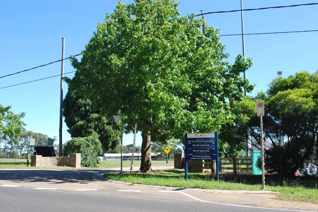 Red Hill South to Melbourne Airport (MEL) | Reliable Airport Transfer