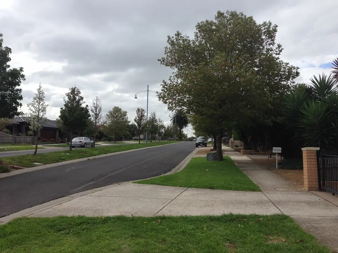 Taylors Hill to Melbourne Airport (MEL) | Reliable Airport Transfer