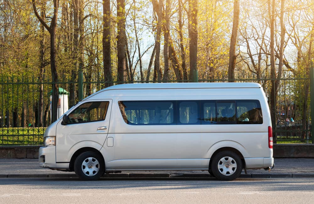 Exploring the Best 12 Seater Van Hire Options in Melbourne with MNMRiDEZ Chauffeur