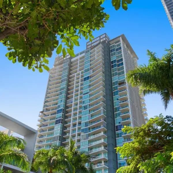 Southport Park to Brisbane Airport (BNE) | Elevated Airport Transfer Experience Southport Park to Brisbane Airport (BNE) | Elevated Airport Transfer Experience