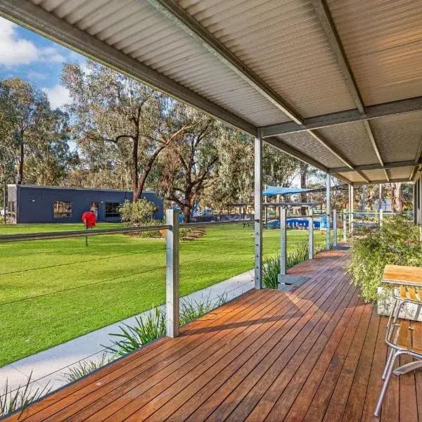 Derby to Melbourne Airport (MEL) | Elevated Airport Transfer Experience Derby to Melbourne Airport (MEL) | Elevated Airport Transfer Experience