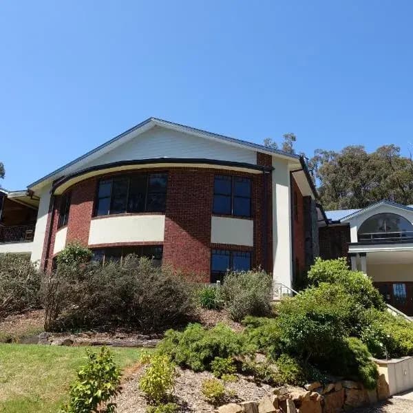 Mount Mitchell to Melbourne Airport (MEL) | Elevated Airport Transfer Experience Mount Mitchell to Melbourne Airport (MEL) | Elevated Airport Transfer Experience