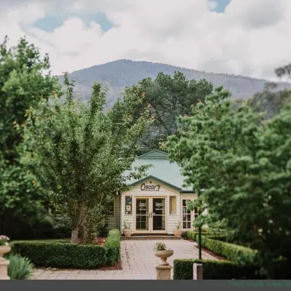Wesburn to Melbourne Airport (MEL) | Elevated Airport Transfer Experience Wesburn to Melbourne Airport (MEL) | Elevated Airport Transfer Experience